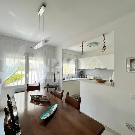 Casa Con Jardin A Pocos Metros De La Playa 112d - Inmo22
